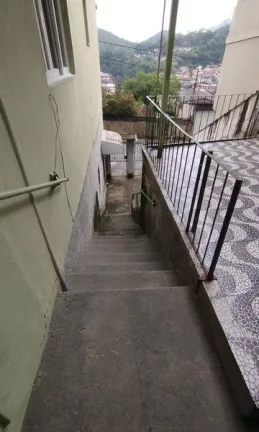Imagem Casa para Venda em Nova Friburgo, Cordoeira, 2 dormitórios, 1 banheiro, 1 vaga
