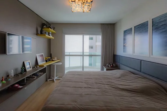 Imagem Apartamento frente mar pronto pra morar! Com 3 suítes e 4 vagas de garagem na Praia Brava - Itajaí