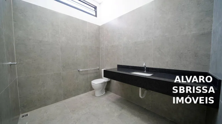 Imagem Excelente imóvel comercial com ótima estrutura e amplo espaço para diversos tipos de atividades.