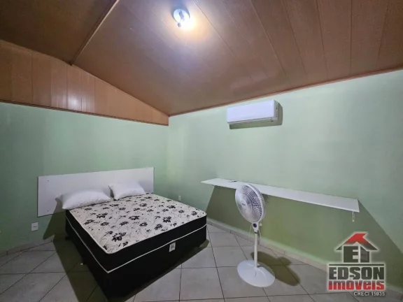Imagem Belíssima Casa de Condomínio mobiliada no Recanto de Itaipuaçu