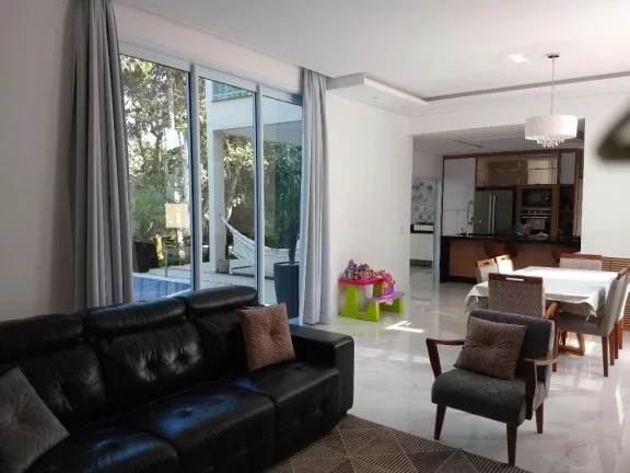 Imagem Sobrado com 3 dormitórios à venda, 320 m² por R$ 2.500.000,00 - Parque Residencial Itapeti - Mogi das Cruzes/SP