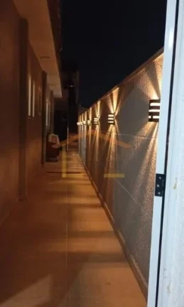 Imagem Casa recém-reformada com 134 m² de área útil. 
2 dormitórios, sendo 1 suíte, sala para dois am...