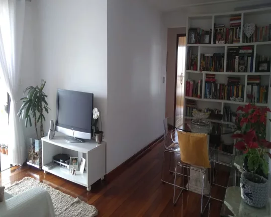 Imagem Apartamento à venda com 3 dormitórios e 2 vagas na Rua Campo Largo - Mooca