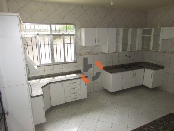 Imagem Casa com 2 dormitórios à venda, 160 m² por R$ 260.000,00 - Cerâmica - Nova Iguaçu/RJ
