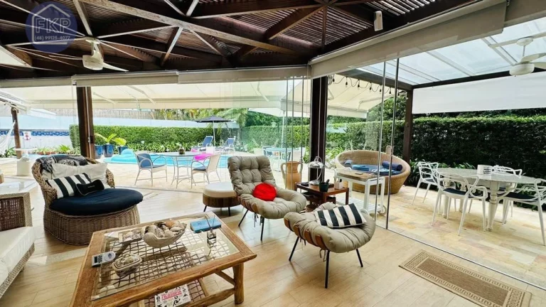 Imagem Casa Alto Padrão 4 dormitórios!