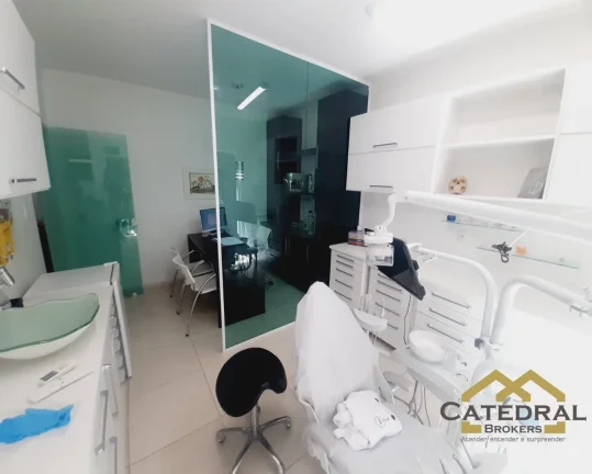 Imagem Casa comercial térrea à Venda para fins comerciais no Jardim Cica em Jundiaí/SP