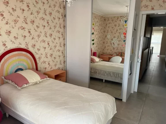 Imagem Apartamento cinematográfico no coração do Gonzaga, 3 suítes, 4 vags privativas, lazer completo, porteira fechada.