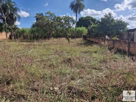 Imagem Lote para Venda em Aparecida de Goiânia, Jardim Cristal