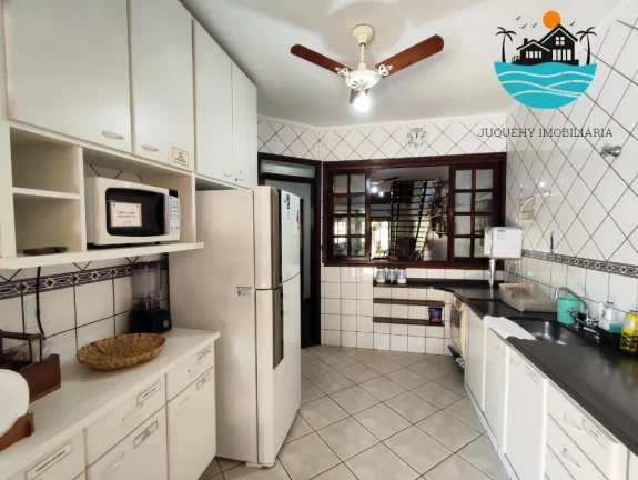 Imagem Casas para Alugar em Juquehy, 550 metros da praia, piscina, churrasqueira, 04 dormitórios, Max 16 pessoas | Juquehy Imobiliária
