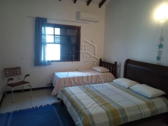 Imagem Casa pé na areia na Praia da Lagoinha em condomínio alto padrão!