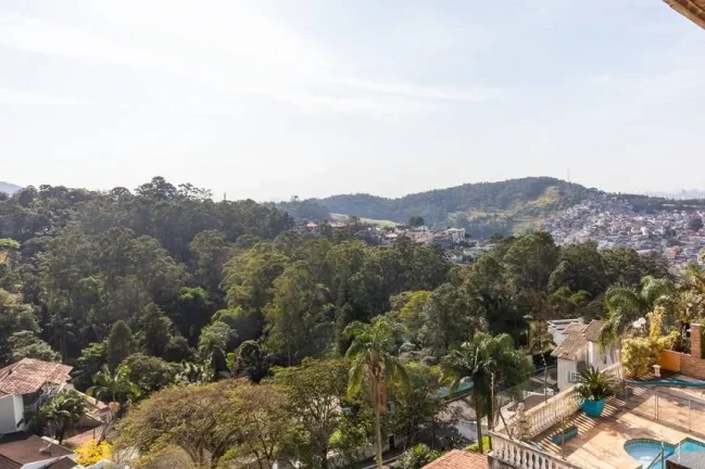 Imagem Incrível casa de alto padrão em um condomínio fechado com localização privilegiada na serra.