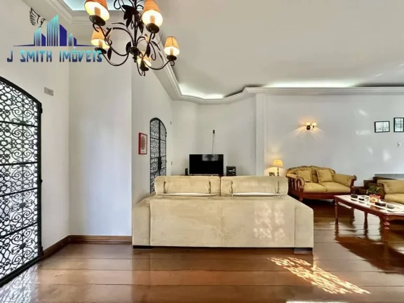 Imagem Casa 4 suítes, salão, escritório, adega, 7vagas (4 cobertas).Granja Vianna.