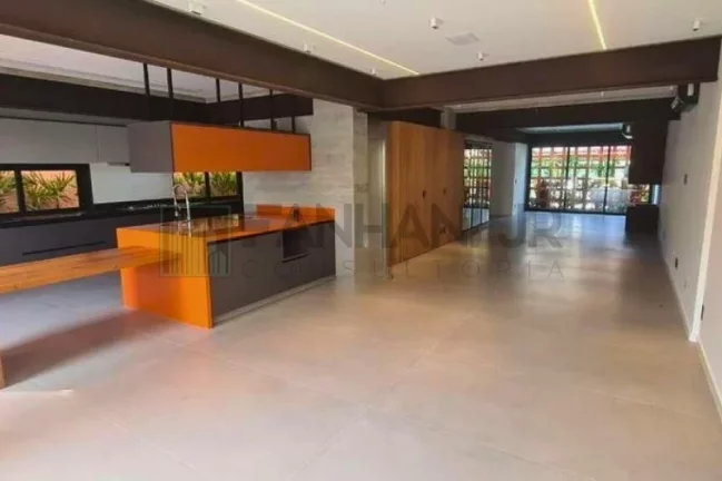 Imagem Casa de Alto Padrão no Jardim Paulista: 5 Quartos, 5 Suítes, 4 Salas, 6 Banheiros, 4 Vagas, 450 m² - São Paulo-SP