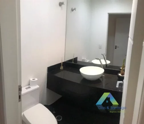 Imagem Apartamento com 4 Quartos e 5 banheiros à Venda, 228 m²
