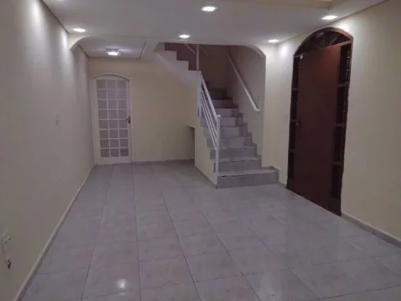 Imagem Sobrado Maravilhosos com 179 m² 3 Dormitorios 2 Vagas Garagens