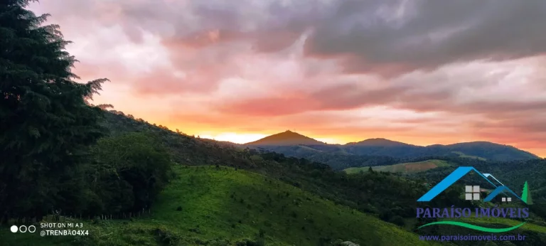 Imagem Seu Refúgio na Serra da Mantiqueira: Vista Panorâmica e Sustentabilidade!