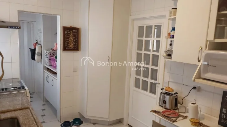 Imagem Lindo apartamento com área de 94 m², distribuídos em 3 quartos, sendo 1 suíte, com armários, sa...
