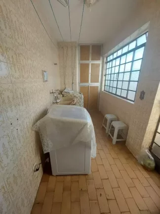 Imagem 4 VAGAS+ 5 QUARTOS +3 SUÍTES + 4 SALAS+ RESIDENCIAL OU COMERCIAL+VALOR DO M² MUITO ATRATIVO!!!!!!!!