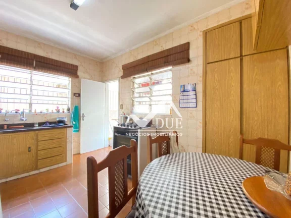 Imagem Casa com 5 dormitórios à venda por R$ 1.500.000 - Marapé - Santos/SP