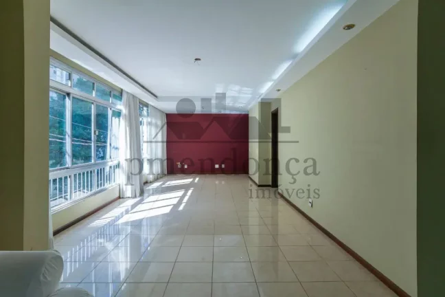 Imagem Apartamento no Jardim Paulista com 175m², 3 quartos (1 suíte) e 1 vaga.