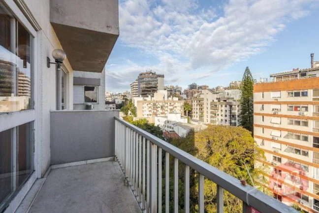 Imagem No Moinhos de Vento, 139m², 3 dormitórios, suíte, 2 vagas e infraestrutura.