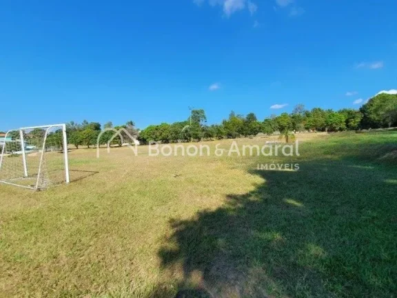 Imagem Terreno plano com 1.131,23 m² no Condomínio de Chácaras São Rafael, Campinas.
Condomínio atrás...