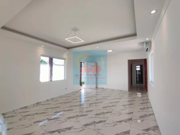 Imagem Casa à 70 metros da Praia de Itanhaém, Piscina Ampla, 3 dormitórios 789mil