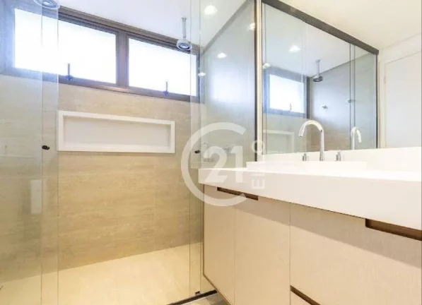 Imagem Casa em condomínio, 4 suítes, 690 m²