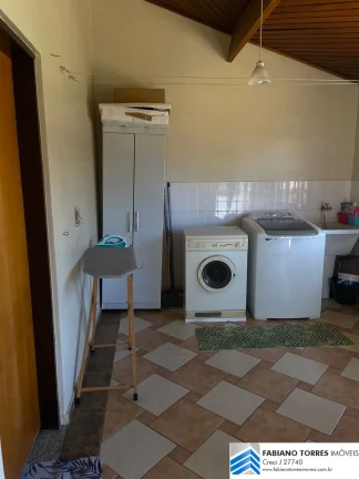 Imagem Sobrado no Bairro Campestre em Santo André com 3 suites e 5 vagas.