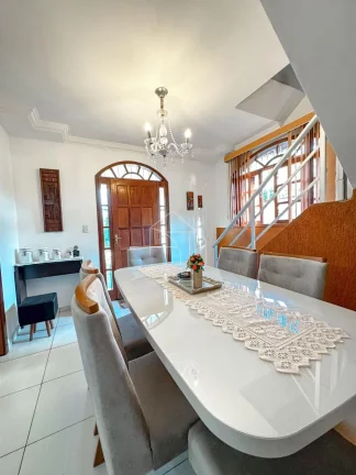 Imagem Casa com 4 Quartos e Suíte em Portal de Jacaraipe com Vista para o Mar