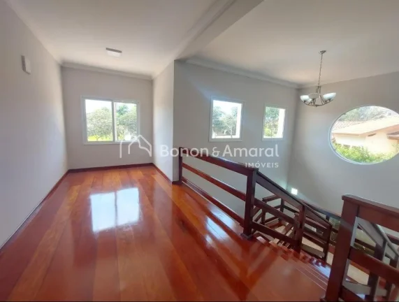 Imagem Casa incrível à venda em um condomínio de alto padrão em Valinhos, com localização privilegiad...