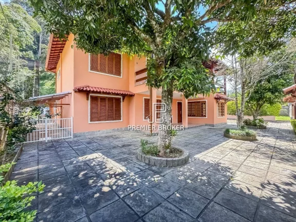 Imagem Casa à venda, 469 m² por R$ 2.099.000,00 - Albuquerque - Teresópolis/RJ