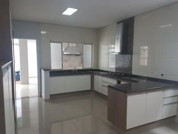 Imagem Sobrado com 3 dormitórios à venda, 460 m² por R$ 2.400.000,00 - Condomínio Portal de Itu - Itu/SP