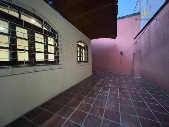 Imagem Casa com 3 quartos para alugar, 113 m² por R$ 3.285/mês - Boqueirão - Curitiba/PR