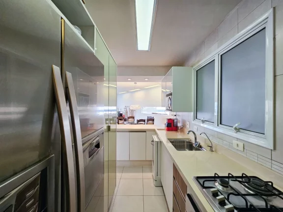 Imagem Apartamento pé na areia à venda em Riviera de São Lourenço Módulo 07: 3 quartos, 3 suítes, 2 salas, 2 vagas, 155,39m². Luxo e conforto!