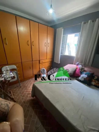 Imagem Casa para Venda em Paulínia, Parque Bom Retiro, 2 dormitórios, 1 banheiro, 2 vagas
