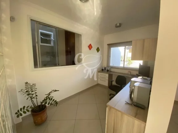Imagem Excelente Casa em Condomínio!