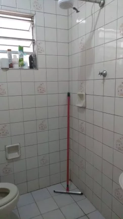 Imagem Casa Terrea com quintal 99 metros 2 Dormitorios e 2 Vagas de Garagens