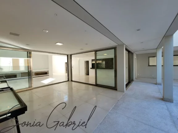 Imagem Casa de luxo no Condomínio Alpes de Vinhedo: 4 quartos, 4 suítes, 3 salas, 6 banheiros, 10 vagas, 566,90m². Venha conhecer! Imagem Casa de luxo no Condomínio Alpes de Vinhedo: 4 quartos, 4 suítes, 3 salas, 6 banheiros, 10 vagas, 566,90m². Venha conhecer!
