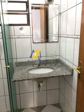 Imagem "Família grande? E se eu te mostrasse um apê com quintal e churrasqueira em rua tranquila?"