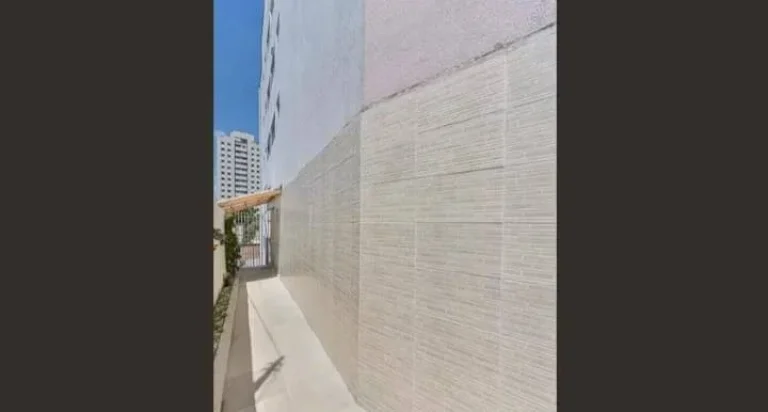 Imagem Kit a duas quadras do metr...ocirc; Santos/Imigrantes linha verde. Localizado na Rua Vergueiro, poss...