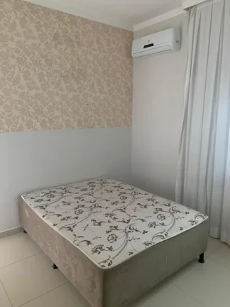 Imagem Casa mobiliada com Piscina privativa para Locação