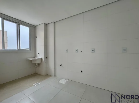 Imagem Apartamento 1 dormitório living sacada cozinha integrada box prédio elevador esp