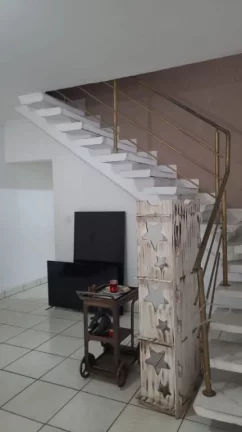 Imagem Sobrado com 4 dormitórios à venda, 235 m² por R$ 530.000,00 - Jardim Márcia - Suzano/SP