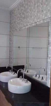 Imagem VENDO ESTA LINDA COBERTURA COM VISTA INDEVASSÁVEL. NOVA FRIBURGO.