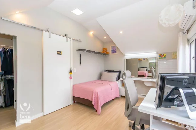 Imagem Sobrado em CONDOMÍNIO FECHADO com 3 Suítes, 2 Vagas, Área Gourmet à venda, 160 m² por R$ 869.900 - Xaxim - Curitiba/PR