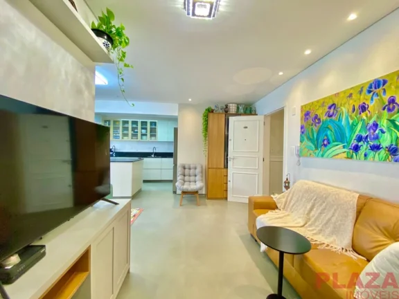 Imagem OPORTUNIDADE - Apto completamente decorado e reformado com 2 dormitórios sendo uma suíte