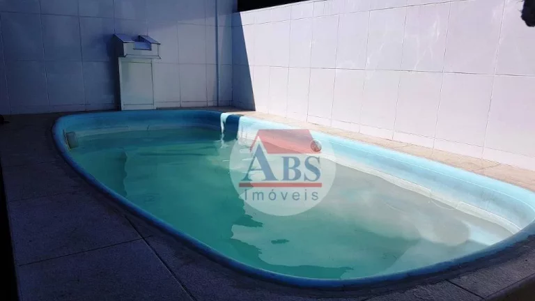 Imagem Sobrado com 3 dormitórios à venda, 198 m² por R$ 430.000,00 - Jardim Costa e Silva - Cubatão/SP