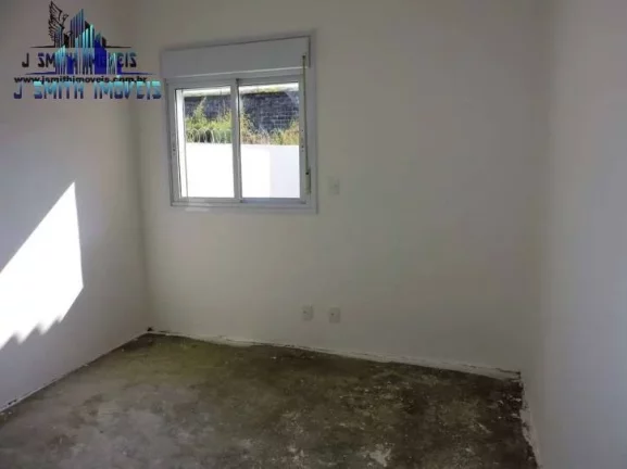 Imagem CASA ISOLADA, 170m², COM 3 SUÍTES. CONDOMÍNIO FECHADO NO JARDIM DA GLÓRIA.