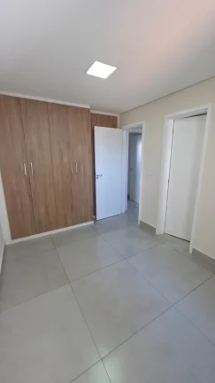 Imagem Apartamento com 3 Dormitórios, Varanda Gourmet e Vista Panorâmica em Localização Privilegiada no Campolim